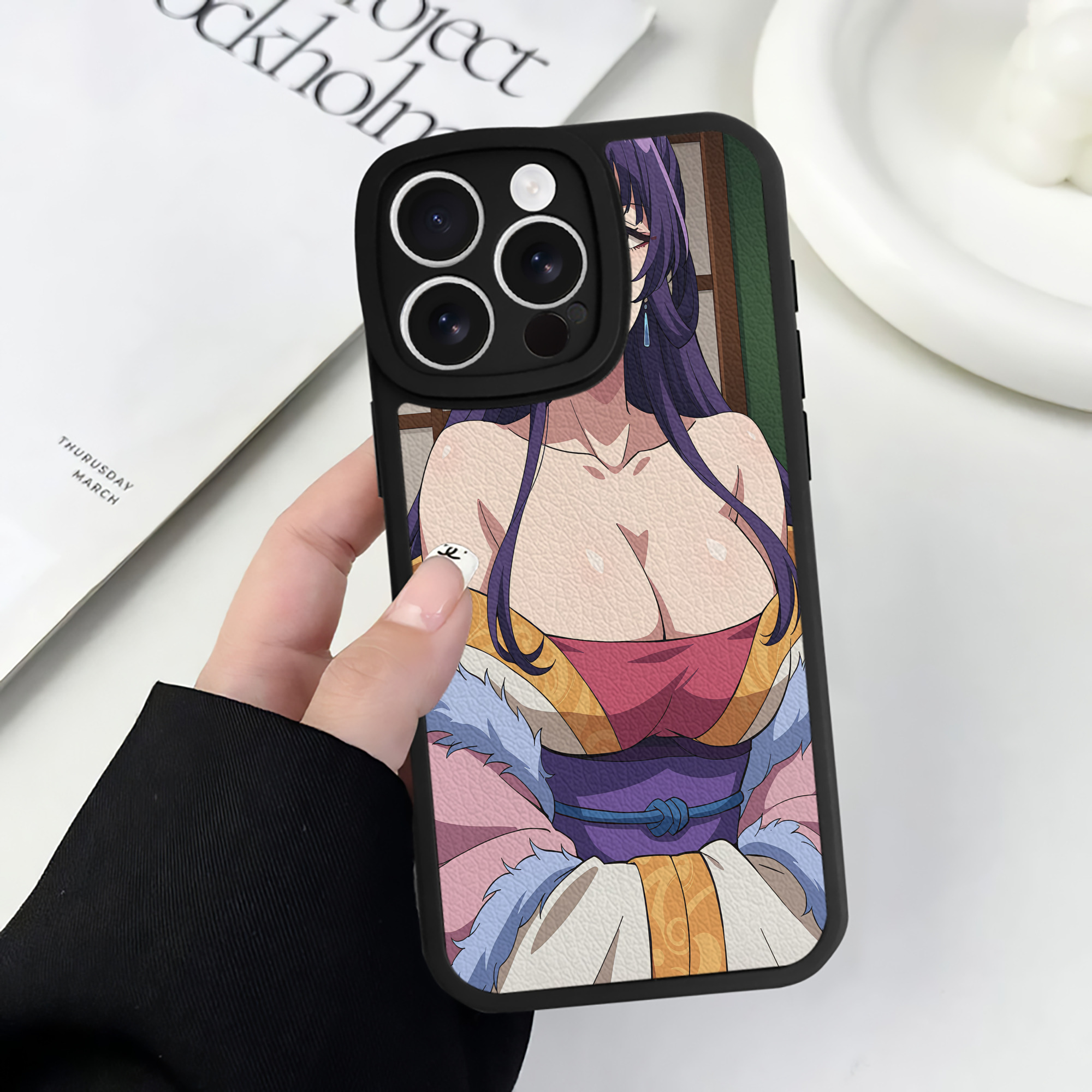 薬屋のひとりごと The Apothecary Diaries 【iPhone 16シリーズ対応】シリコンスマホケース（レザー調） 材質：シリコン
